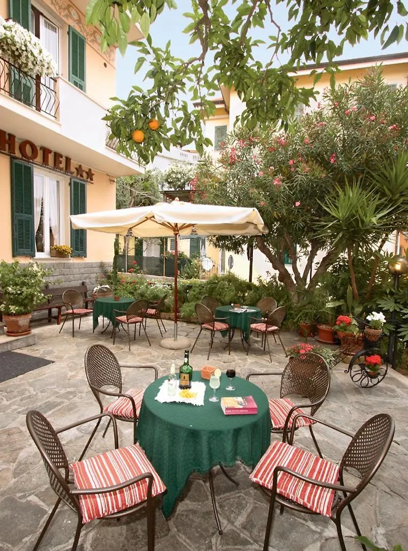 Hotel Villa Bianca Laigueglia